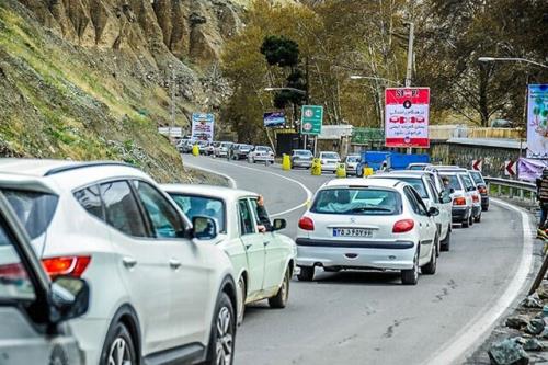 ترافیک سنگین در آزاد راه تهران _ شمال و جاده چالوس